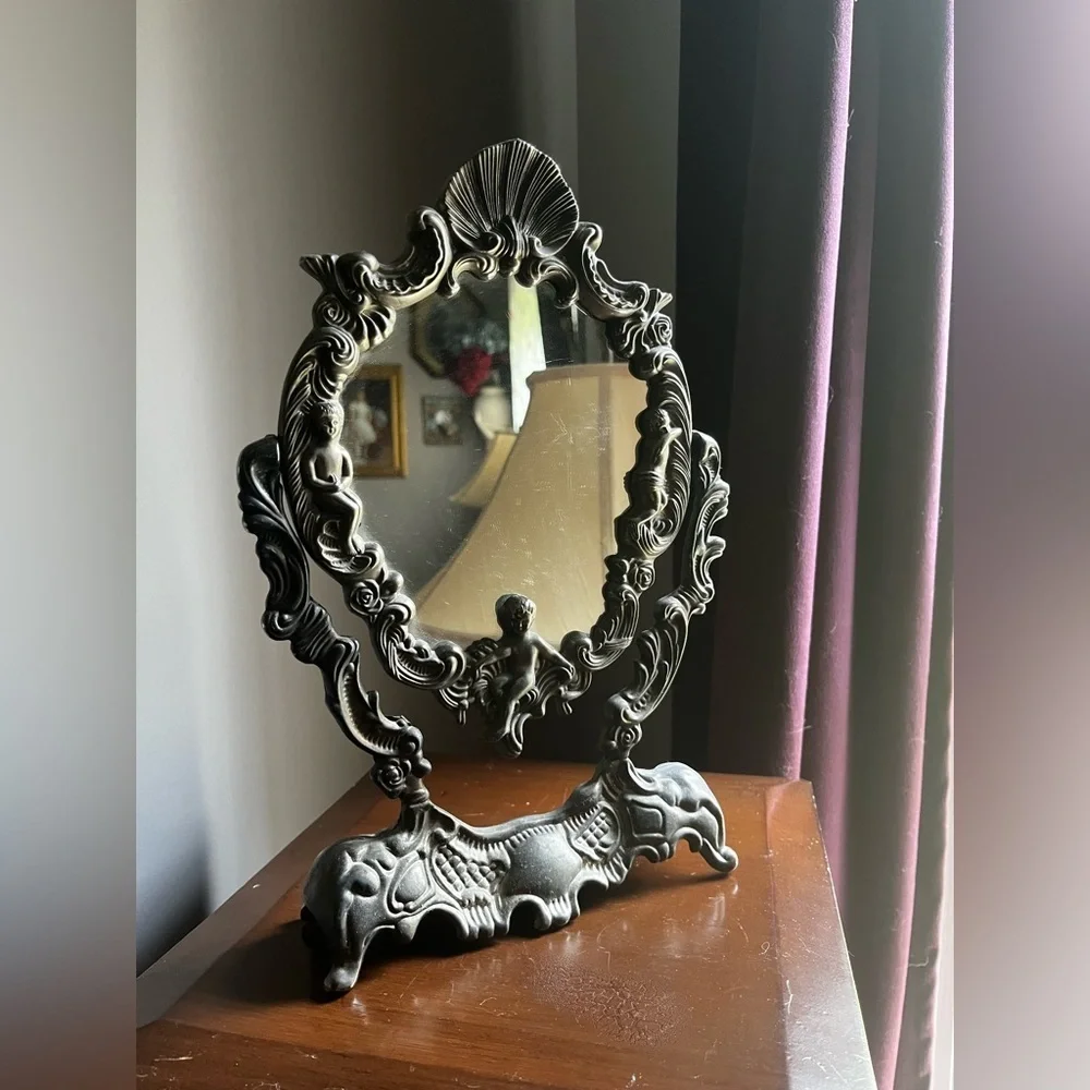 N/A elegant vintage
